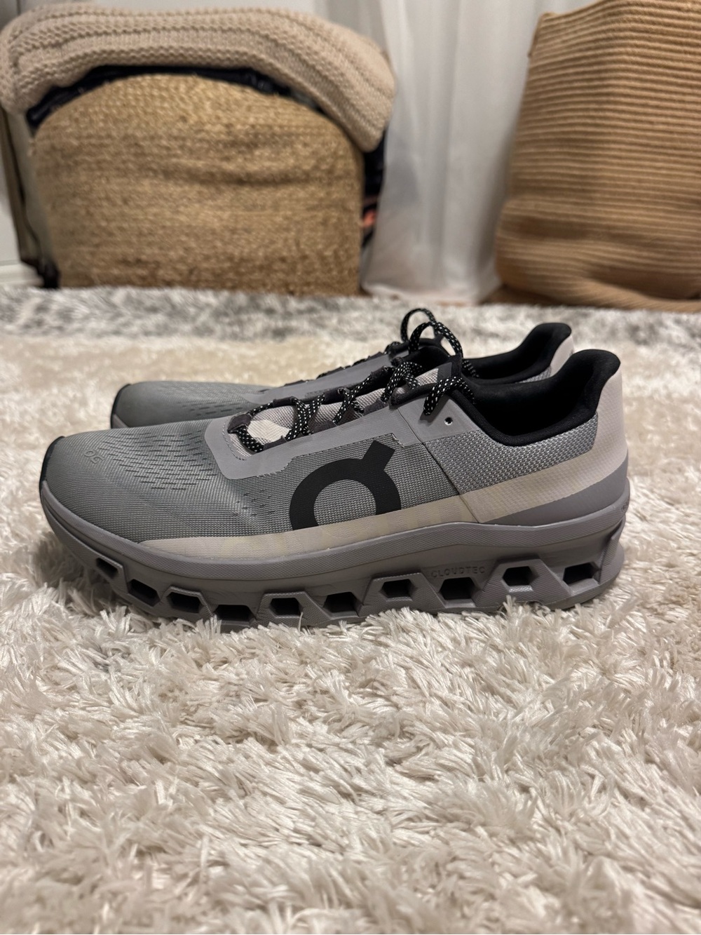 On Running Men's Athletic Shoes in Gray and Black